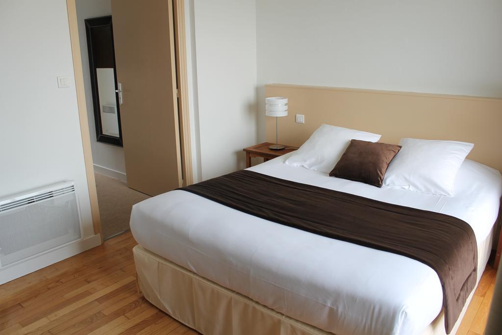 Hotel Le Poisson D'Avril Guilvinec Zimmer foto